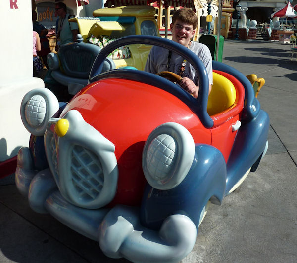 Mr. Max didn't crash this time. Mr. Max didn't crash this time.