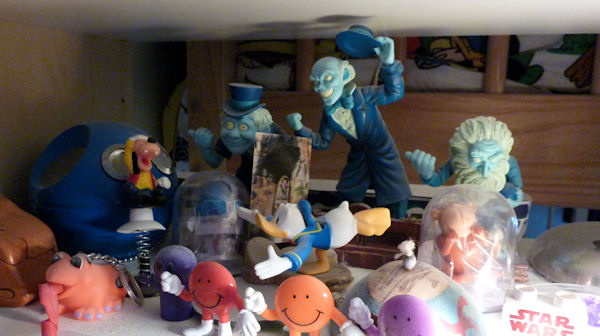 Objects on Max's Desk Objects on Max's Desk