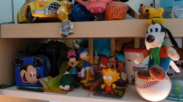 Objects on Max's Desk Objects on Max's Desk