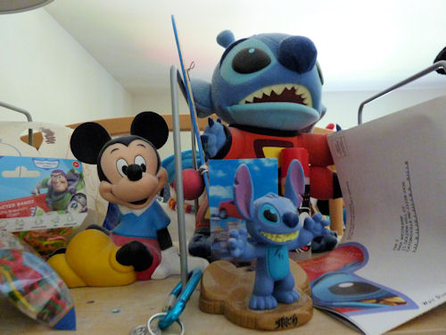 Objects on Max's Desk Objects on Max's Desk