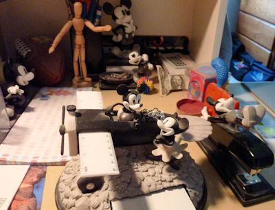 Max's Desk Set Max's Desk Set